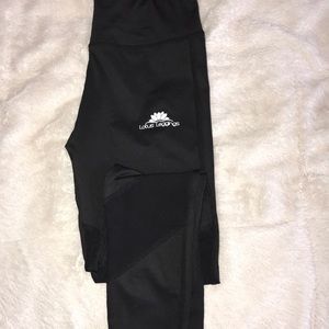 black leggings